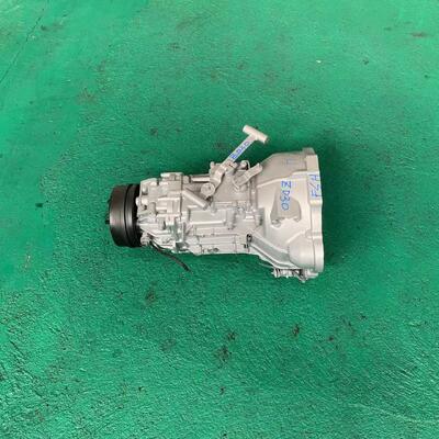 Ein guter Preis. Hochwertiges gebrauchtes FSH ISF2.8 Getriebe ZD30 Transmission als ZF-Ersatz für Mitsubishi online